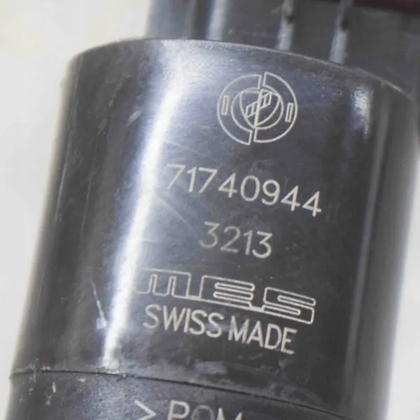 Maserati Quattroporte 2014 Ajovalopesurin pumppu image 6