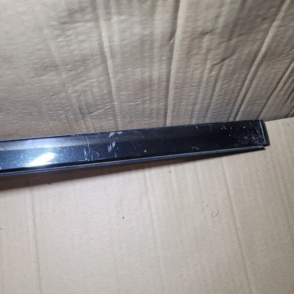 BMW 1 F20 linke Dachreling OEM 7292285 - Gebraucht image 10
