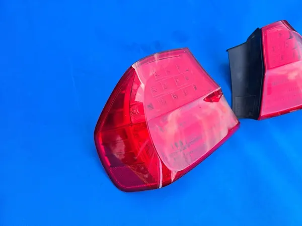 Luz trasera LED izquierda derecha BMW 3 E90 LCI OEM image 2