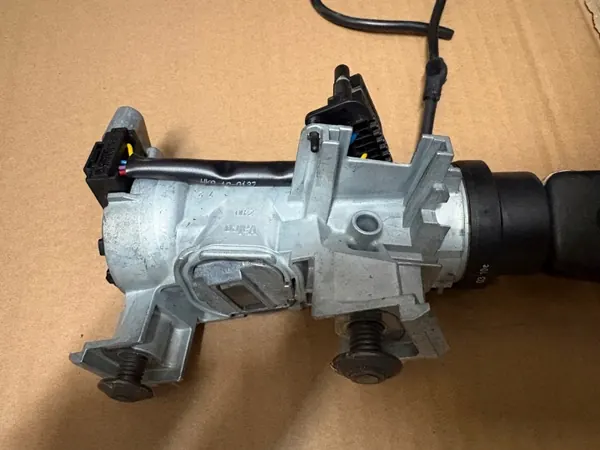Volkswagen Golf VI Interruptor OEM 1K0905851B image 3