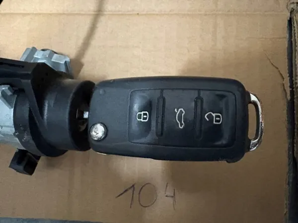 Volkswagen Golf VI Interruptor OEM 1K0905851B image 5