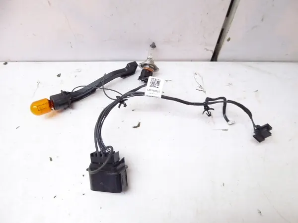 OEM L90158385 Framlykta lampfäste för VW T-Cross image 4