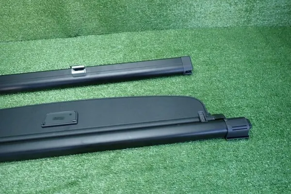 Store de coffre VW Golf VII Break OEM 5G9881691B image 4