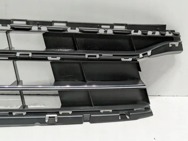 Fram grill OEM 3G0853671B för Volkswagen Passat B8 image 4