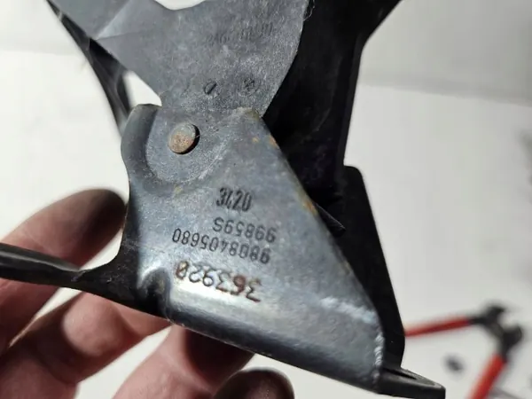 Fecho do capô OEM 9808405680 para Peugeot Expert III image 4