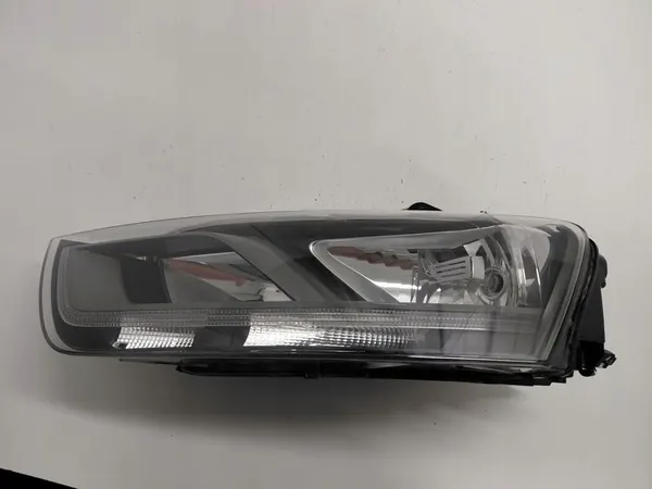 Faros izquierdo Audi Q3 8U usado OEM 8U0941003M image 5