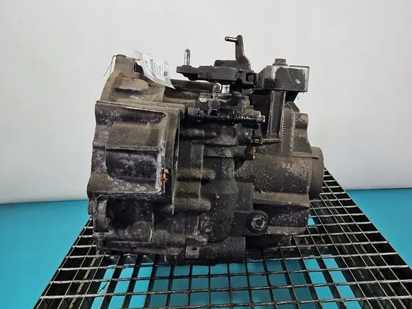 Manuaalivaihteisto JLU Audi A3 8P 2.0 TDI image 3