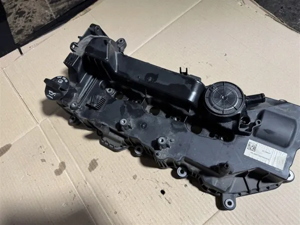 Couvercle de soupape OEM 55510723 pour Opel Astra K image 5