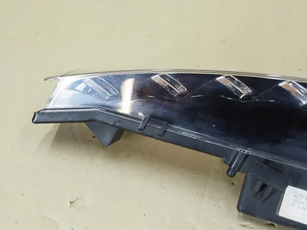 Audi Q7 4L V12 DRL LED Feu de Jour Gauche 4L0941061B image 8