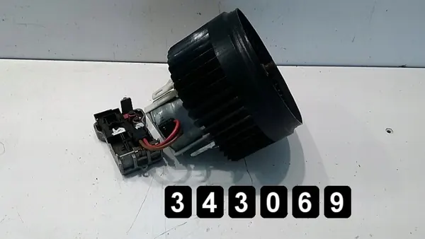 Mercedes värmeblåsfläkt OEM AM-343069 Begagnad image 2