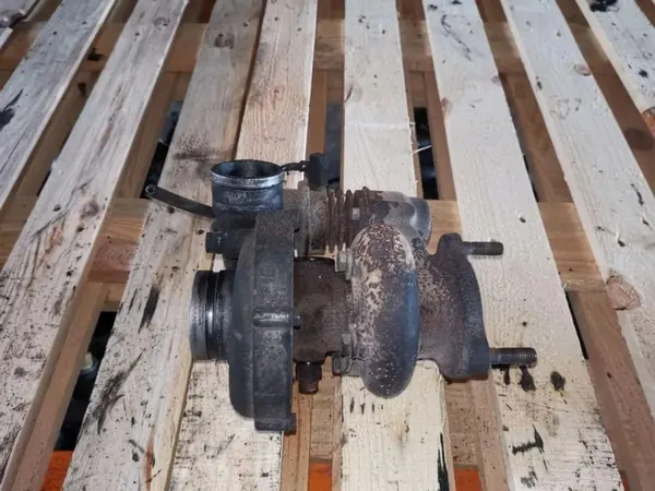 Turboahdin OEM 046145703G Audi A6 Avant 2.5L image 3