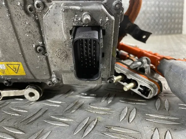 Mercedes E W212 12-16 Inverseur A6519006702 image 8