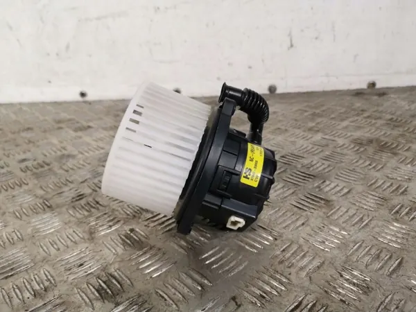 Hyundai Santa Fe Blazermotor OEM FBZ15476 image 3