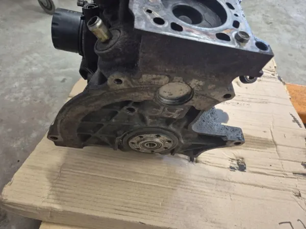 Renault Motorblock OEM Wrakomania-28321-F9A image 8