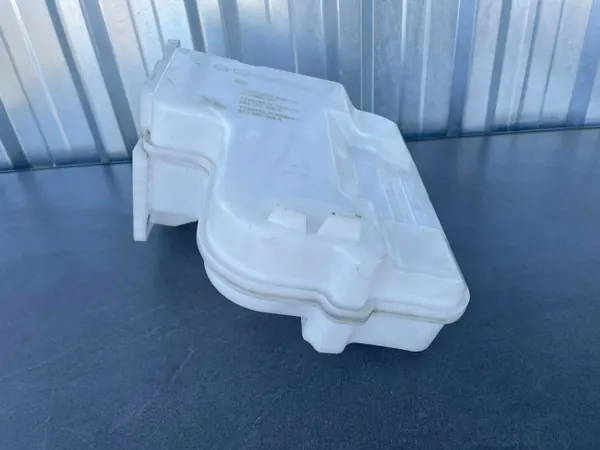Pompe de réservoir lave-glace OEM 8Y0955449 Audi A3 image 3