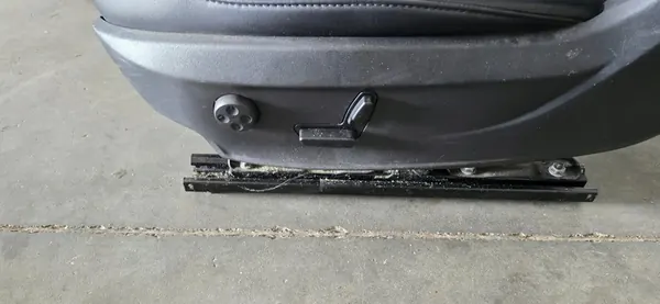 Driver Seat Left Front Tesla Model S Leather OEM 1085815-00 image 7