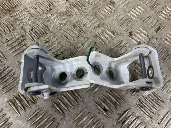 Opel Grandland X Hecktürscharniere OEM FBZ16313 image 2