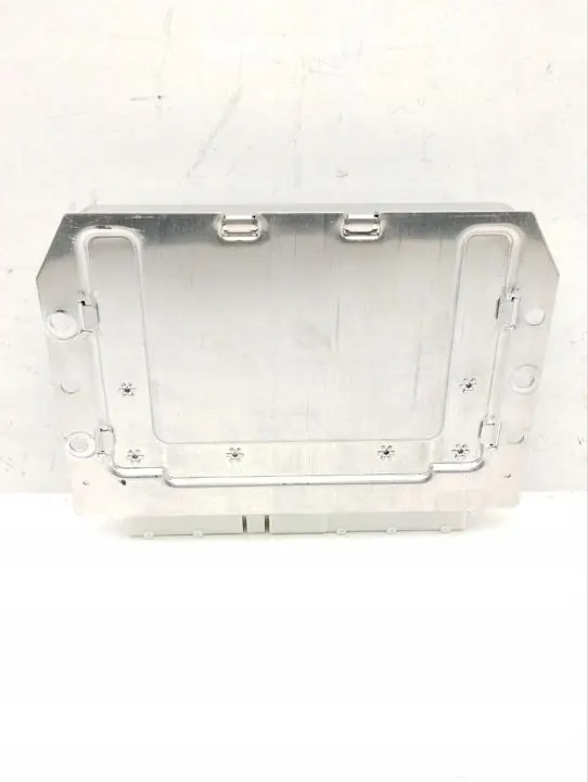 Maserati Levante 2017 Ilmajousitusmoduuli OEM 670101215 image 5