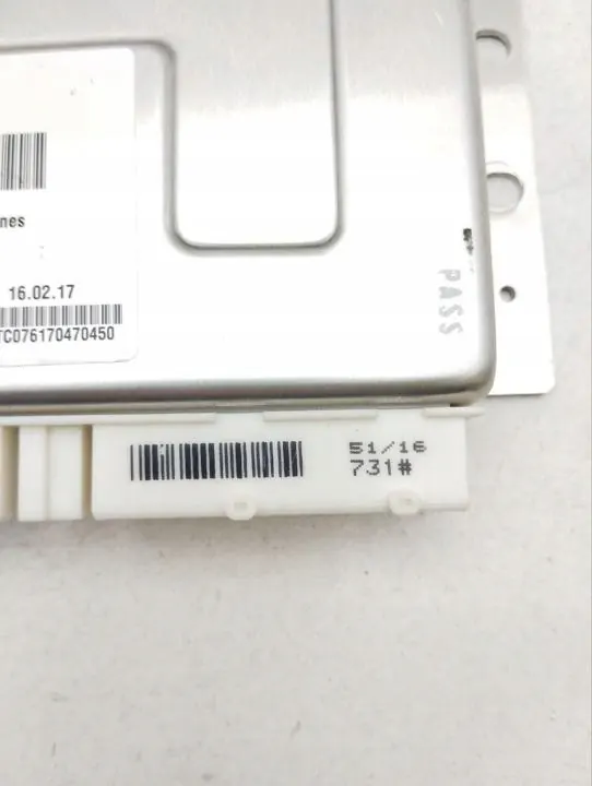 Maserati Levante 2017 Ilmajousitusmoduuli OEM 670101215 image 6