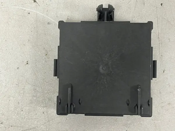 Unité de contrôle porte avant droit OEM A2239003939 Mercedes image 2