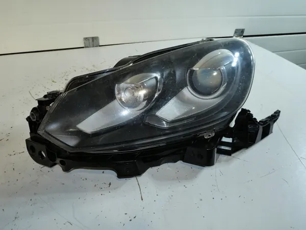 VW Golf VI farol bi xenon esquerdo image 3