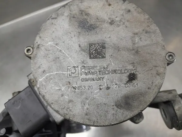 Pompe à eau BMW OEM 70285320 - État utilisé image 5