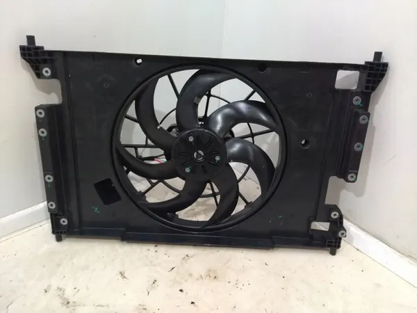 BYD Jäähdytystuulettin EM2EU-1300010B TAC1308030 image 3