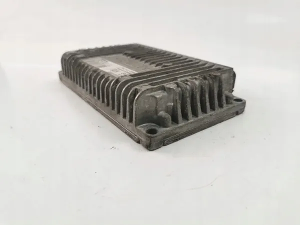 Computadora de caja Peugeot 307 usado OEM 20319326 image 4