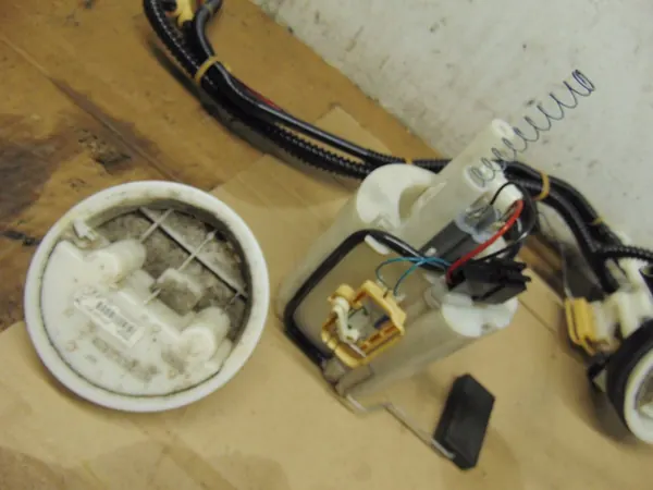 Brandstofpomp Mercedes W203 2.0 Compressor Benzine Europa image 2