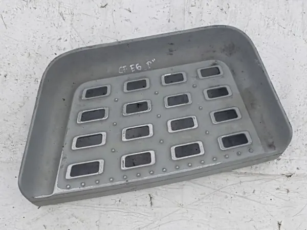 DAF CF Euro 6 Trittabdeckung rechte Seite OEM 1945948 image 2