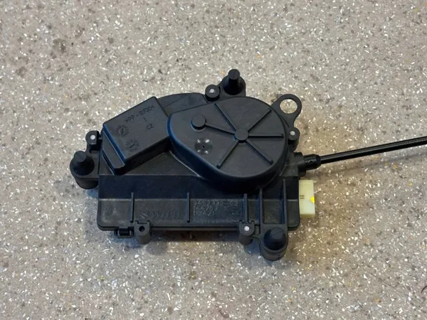 Cable puerta trasera derecha BMW X5 G05 OEM 9482992 image 3