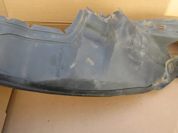 Para-lama dianteiro esquerdo Mercedes W124 OEM 1248840935 image 4