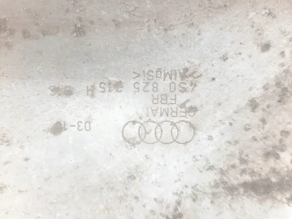 Audi OE 4S0825215H Proteção Inferior - Usado image 5
