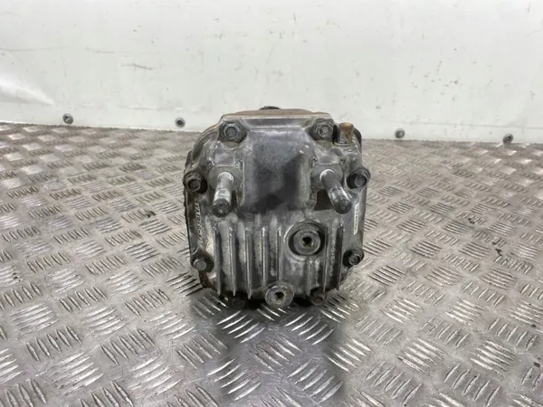 Subaru FBZ25176 Bakre differential - Begagnad OEM image 5