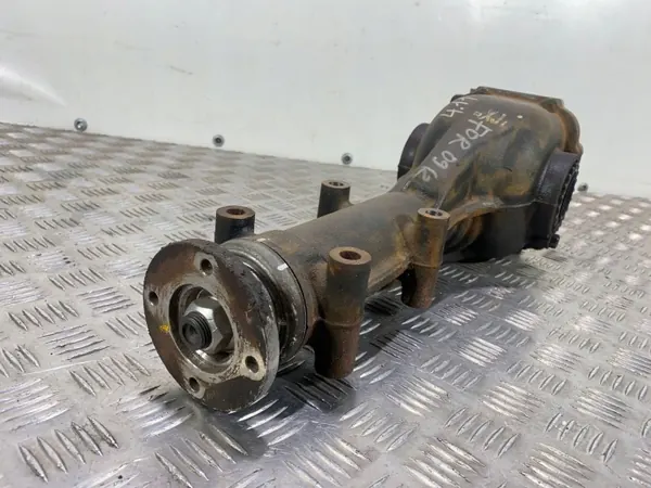 Subaru FBZ25176 Bakre differential - Begagnad OEM image 8