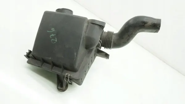 Mercedes Luftfiltergehäuse OEM A1110900001 image 2