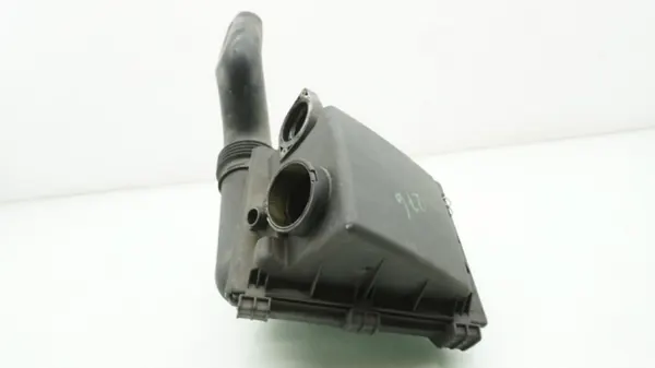 Mercedes Luftfiltergehäuse OEM A1110900001 image 3