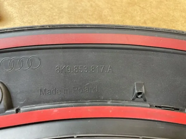 Vänster Bakre Sidolist OEM 8K9853817A Audi A4 B8 image 9