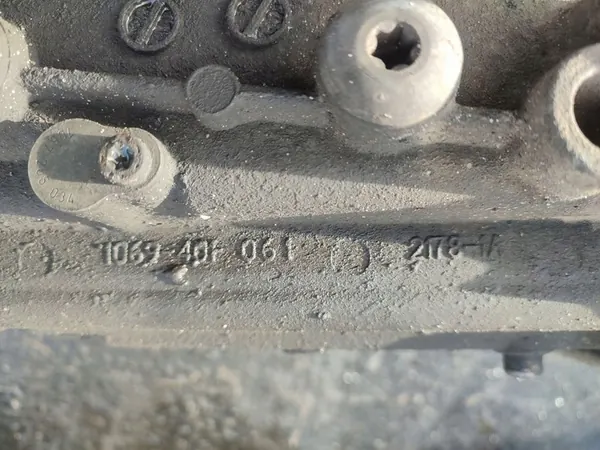 BMW X3 E83 2.0 D Manuaalivaihteisto 1069401061 image 2