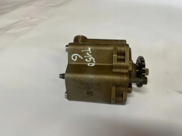 Bomba de aceite Ford OE F2GE-6600-AA - Pieza usada image 2
