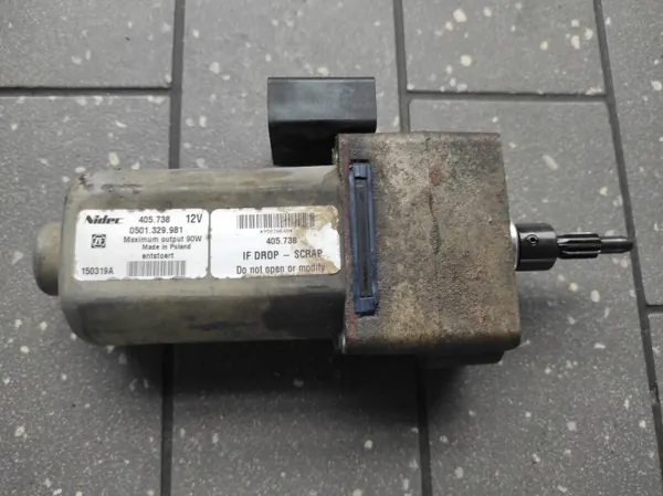 Differenssiaalin moottori OEM 0501329981 Grand Cherokee WK2 image 2