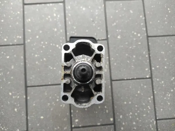 Differenssiaalin moottori OEM 0501329981 Grand Cherokee WK2 image 4