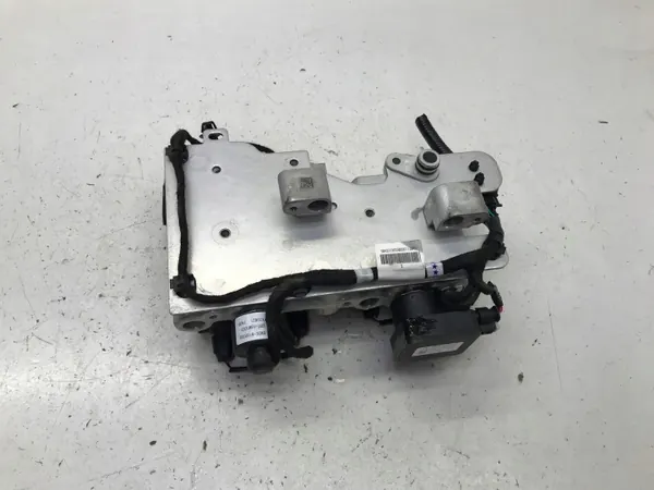 Conjunto bloco de válvulas OEM EM2E-8109207 BYD - Usado image 3