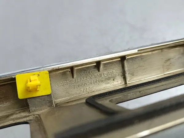 Barre d'éclairage plaque SsangYong Rexton OEM FOB42478 image 4