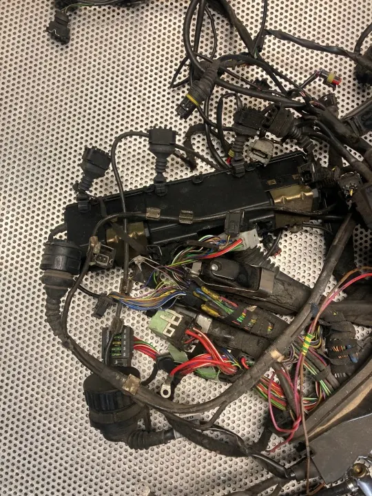 OEM-kaasusuutinsarja BMW 740i 4.4i M62b44:lle image 4