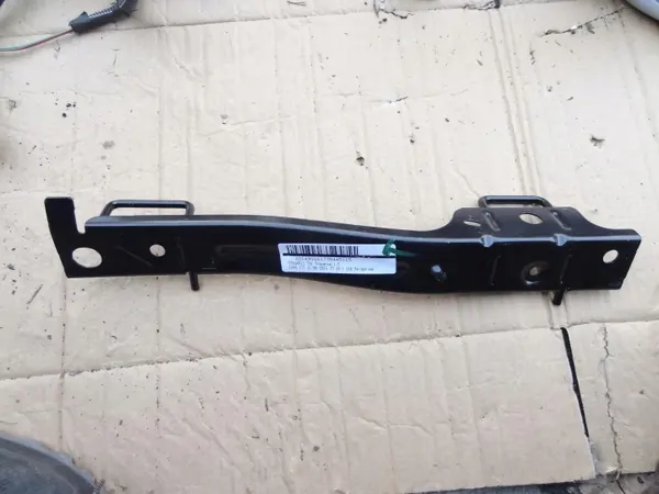 Support ISOFIX droit arrière OEM 1354451X ITA Peugeot image 2