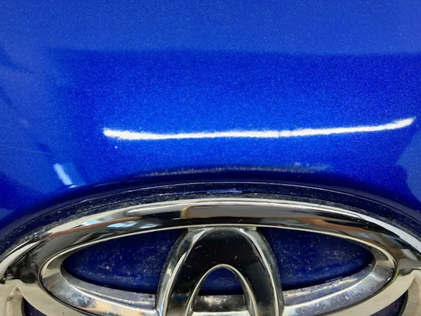Garniture de Hayon Toyota Yaris III OEM 768110DA30 image 5