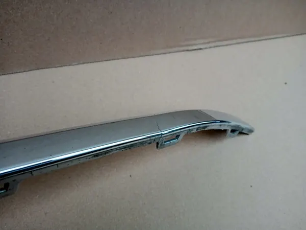 VW Touareg Etupuskuri Kromilista 2017 image 2