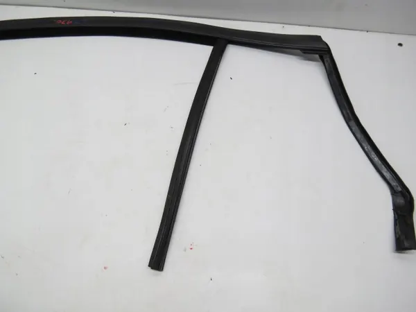 Dörrtätning Vänster Bak OEM KRO12867 för Volvo V60/S60 image 3