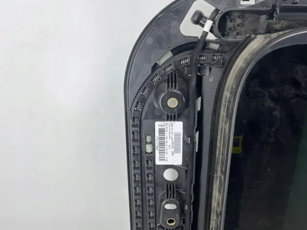 Techo solar Volkswagen Tiguan OEM 5NA877041L - Usado image 7